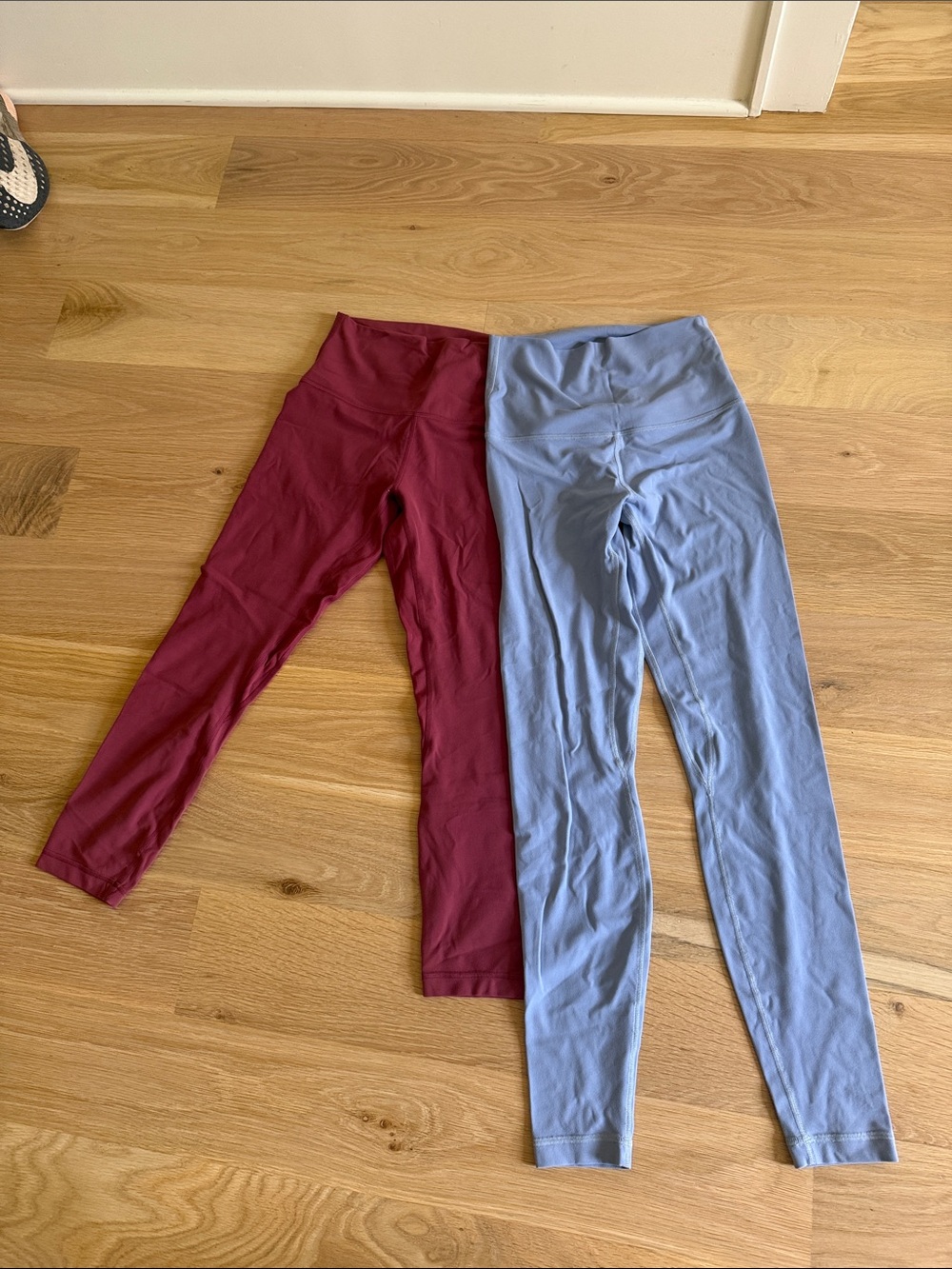lululemon athletica High-Waist Leggings x 2 in Burgundy and Light Blue